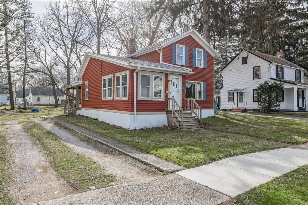 73 Pollard Ave