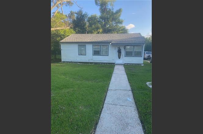 409 Kostmayer Ave