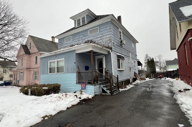 19 Riverside St