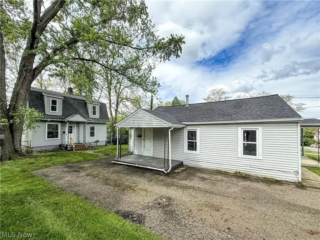242 Orchard Ave