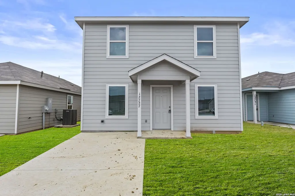 12727 Kathleen St