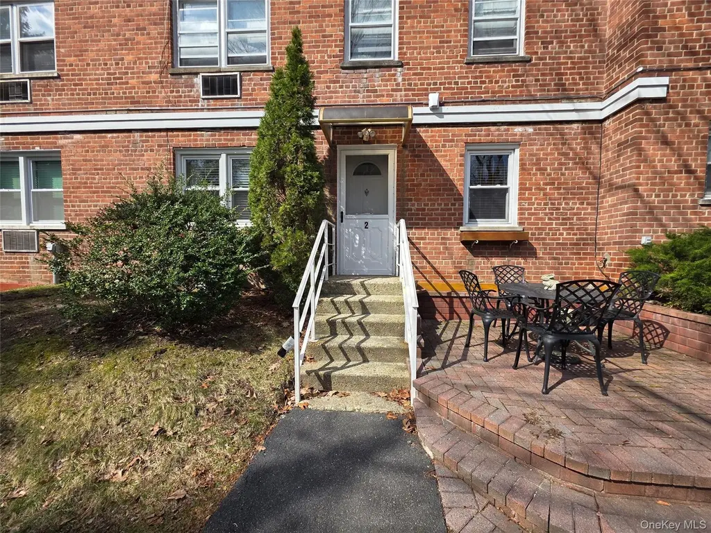 125 N Washington Ave #2
