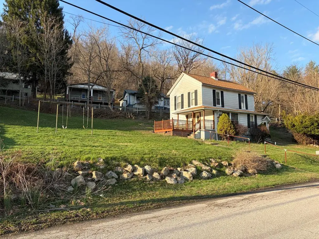 103 Idabelle Ave