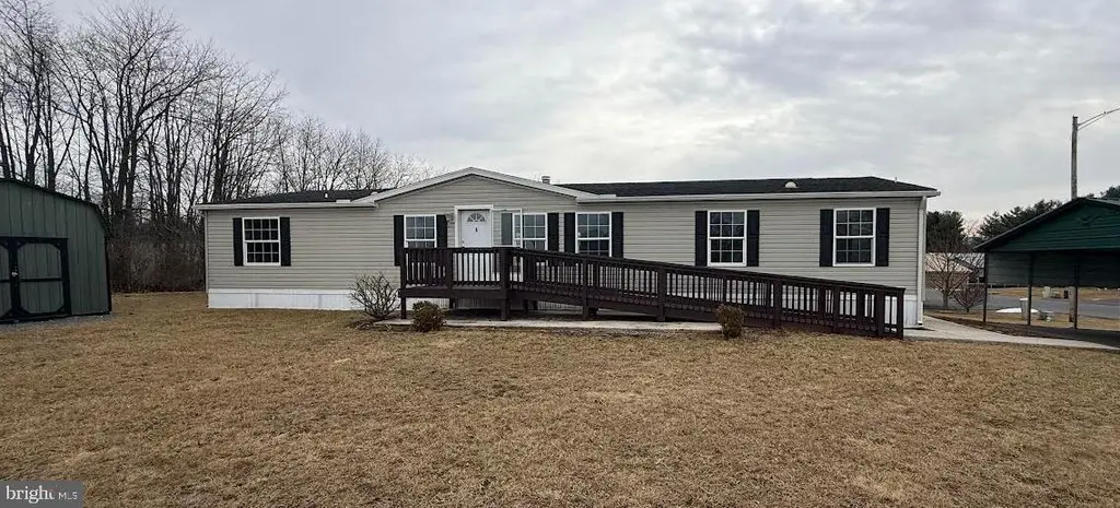 38 Maizefield Dr