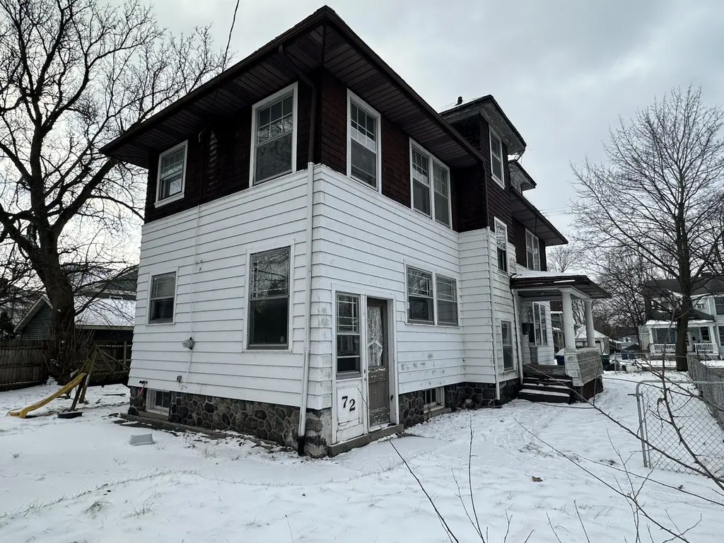 72 Fremont St