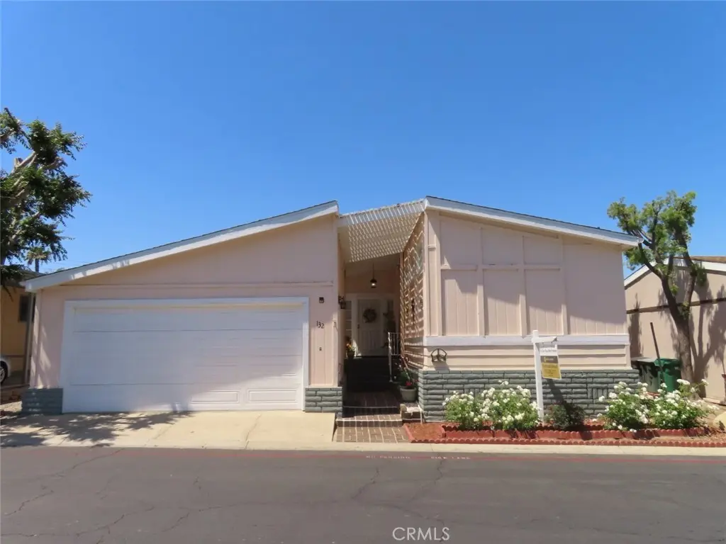 1550 Rimpau Ave #132