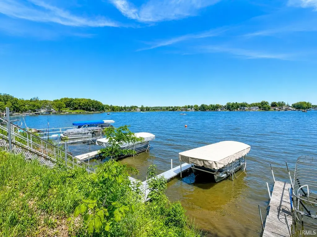 160 221 C Hamilton LK Ln