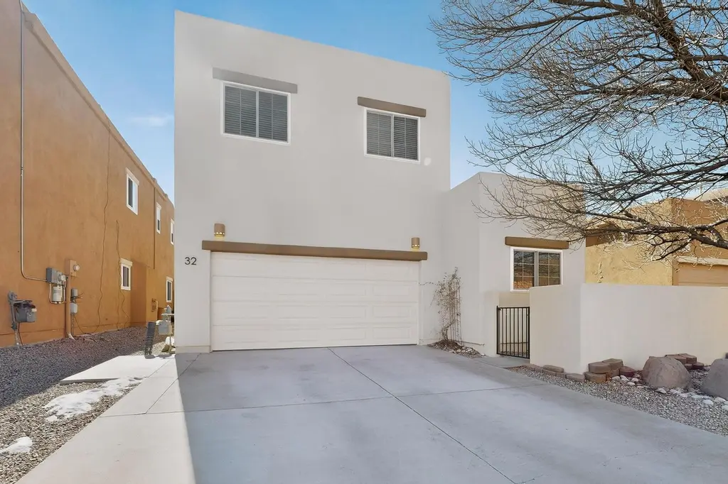 32 Sunset Canyon Ln