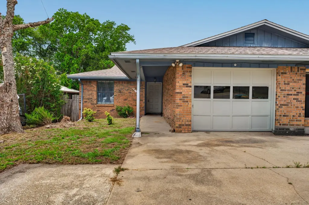 91 Catamaran Ln