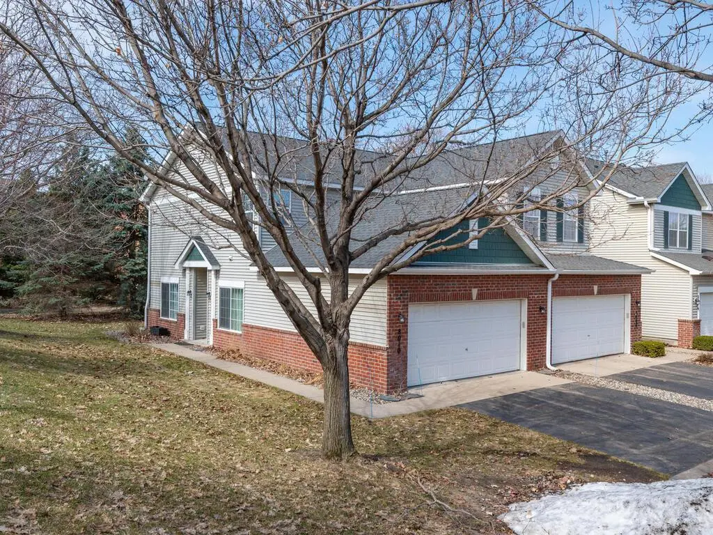 8010 Stratford Cir S