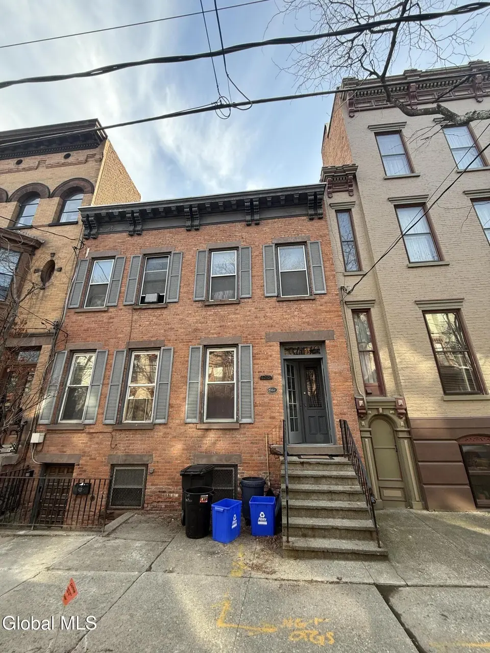 138 Lancaster St