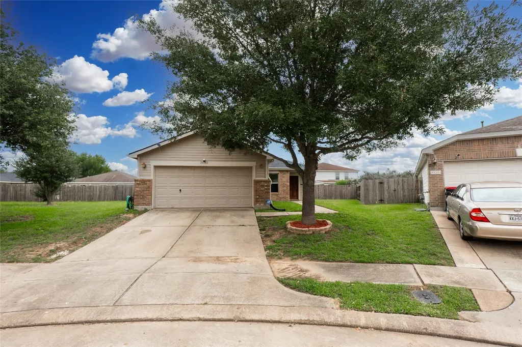 20502 Moonrise River Ln