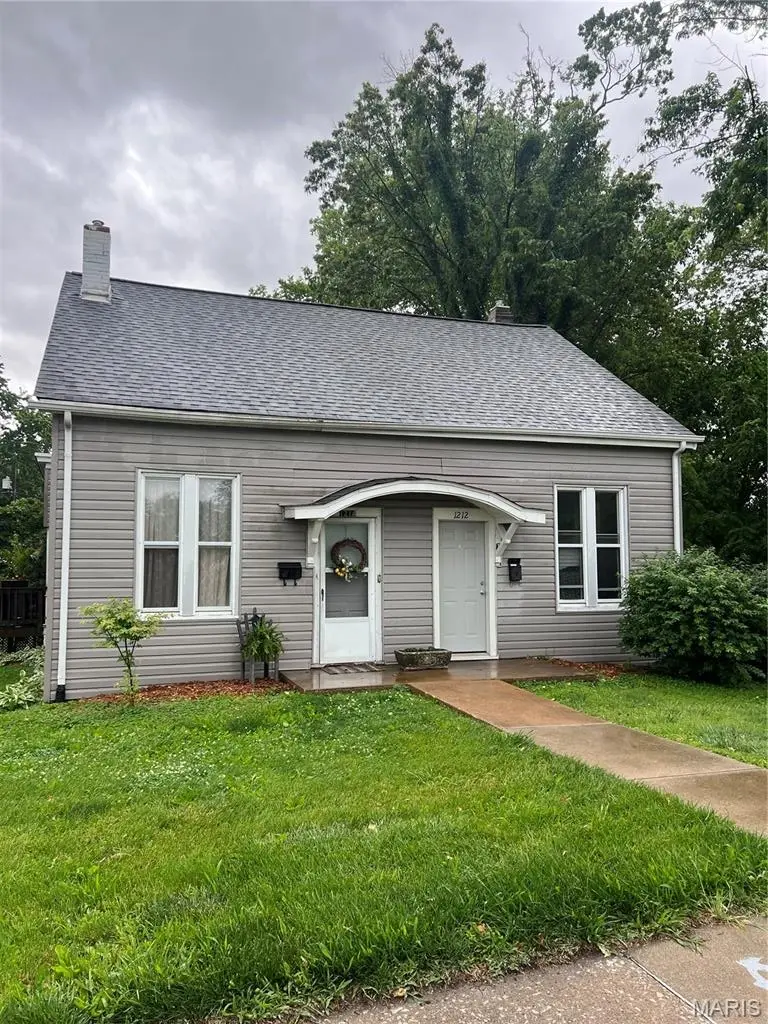 1214 Lebanon Ave