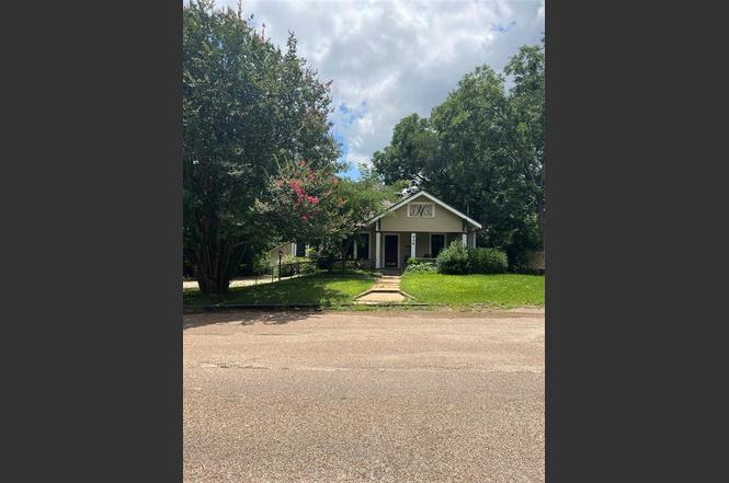 434 Norwood St