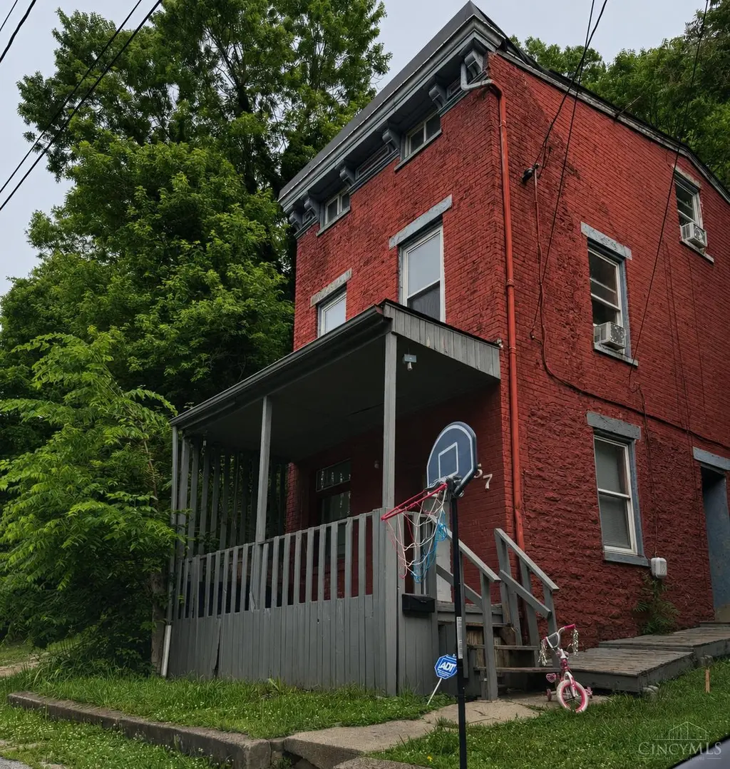 2457 Everglade Pl