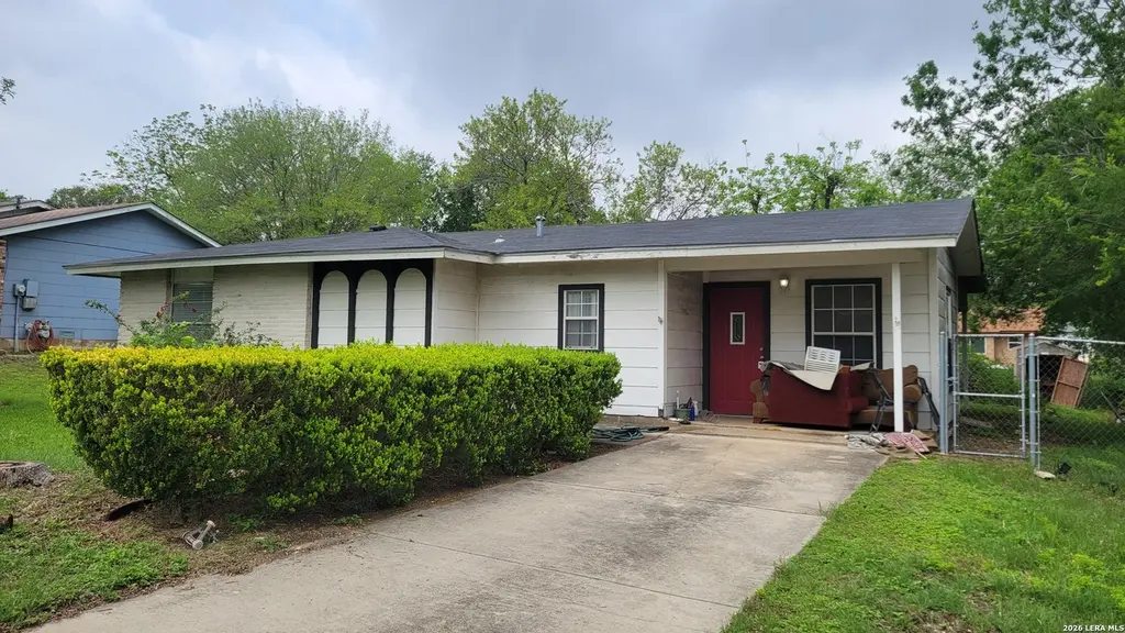 12017 Forest Nook Ct