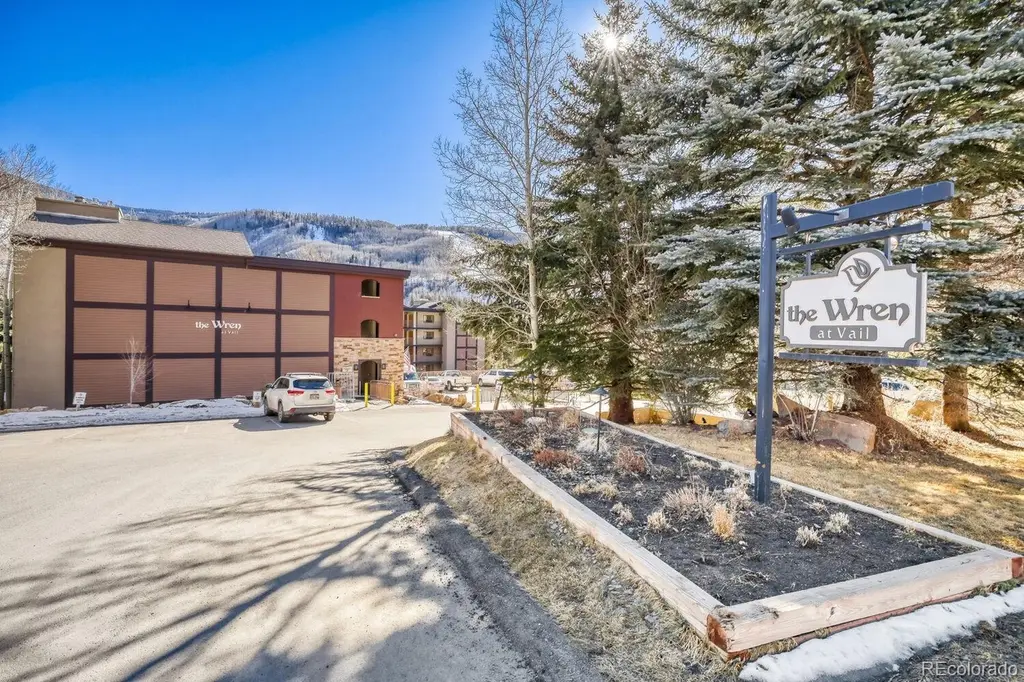 500 S Frontage Rd #416