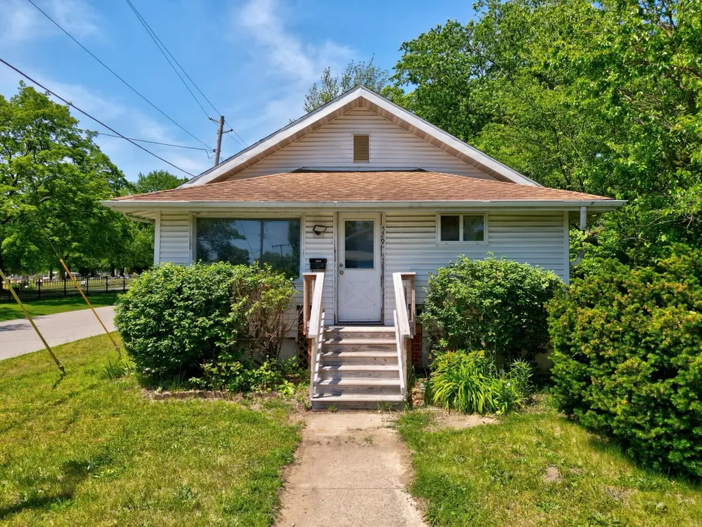 529 Jackson St