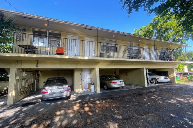 2800 W Sunrise Blvd