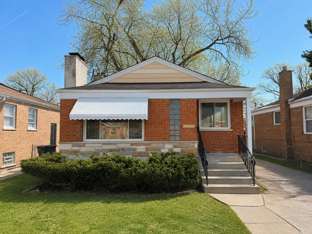 14525 Dobson Ave