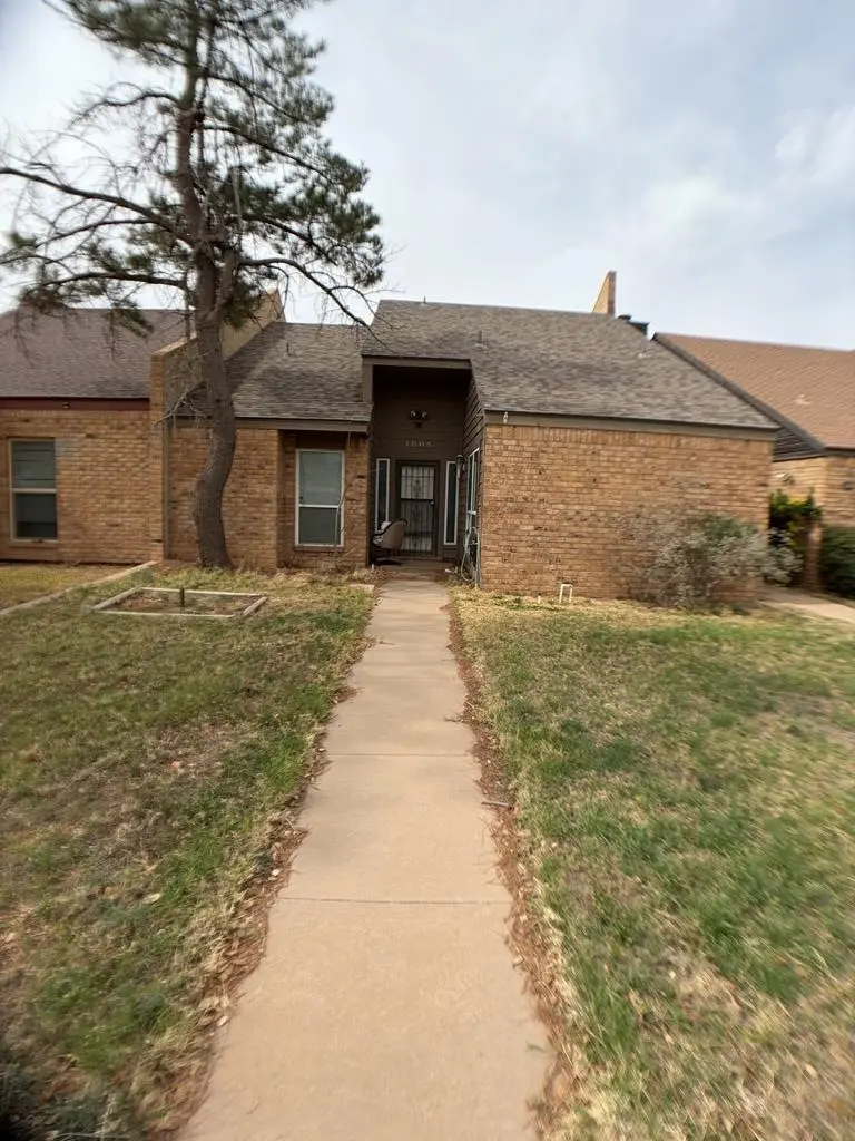 1005 Godfrey St