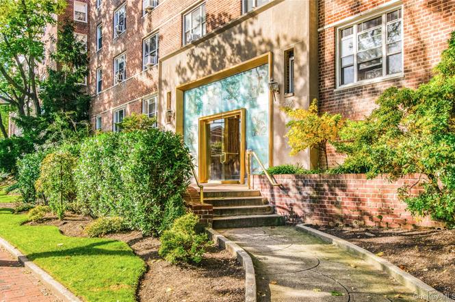 5601 Riverdale Ave Unit 5F