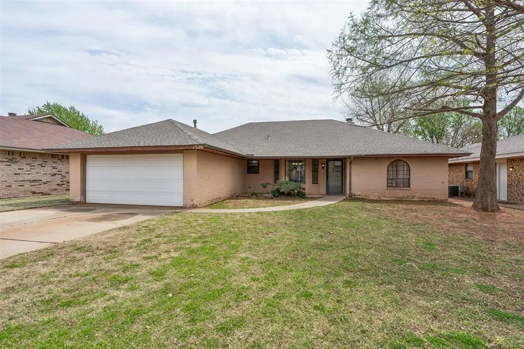 1320 Kelly Park Rd