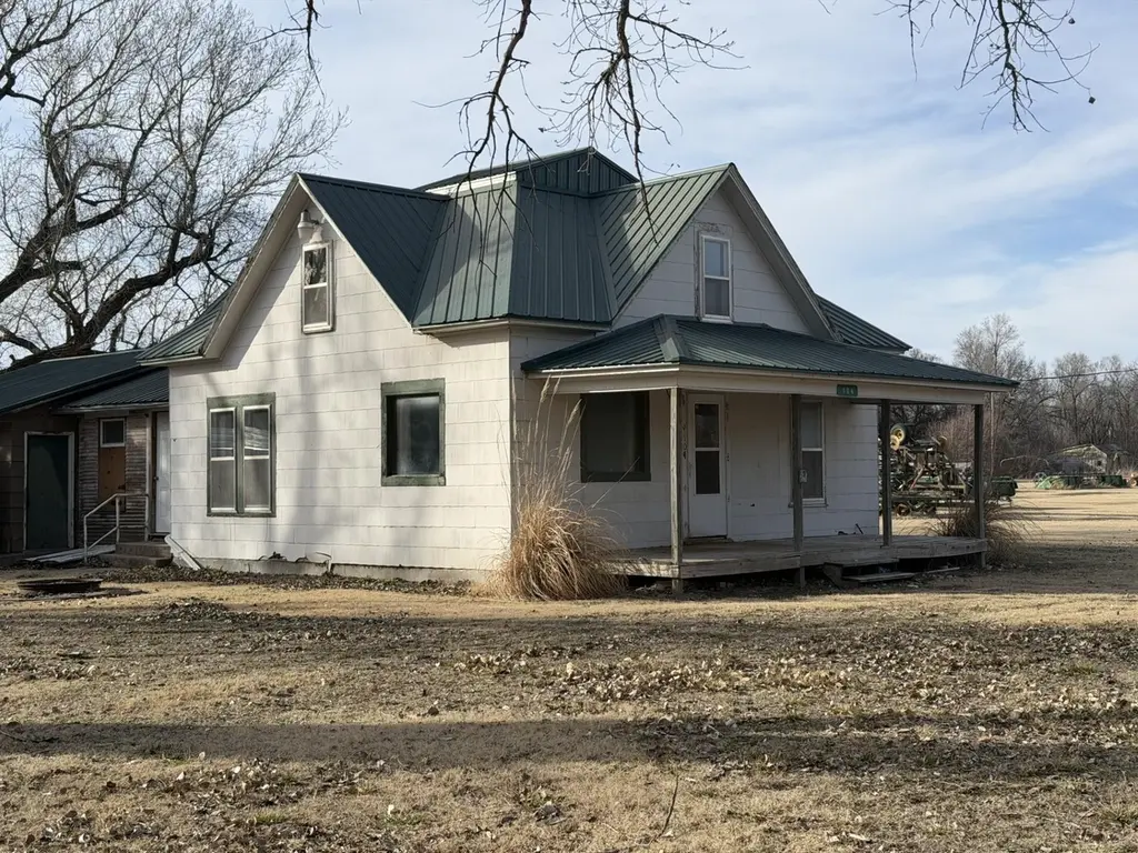 104 N Porter St