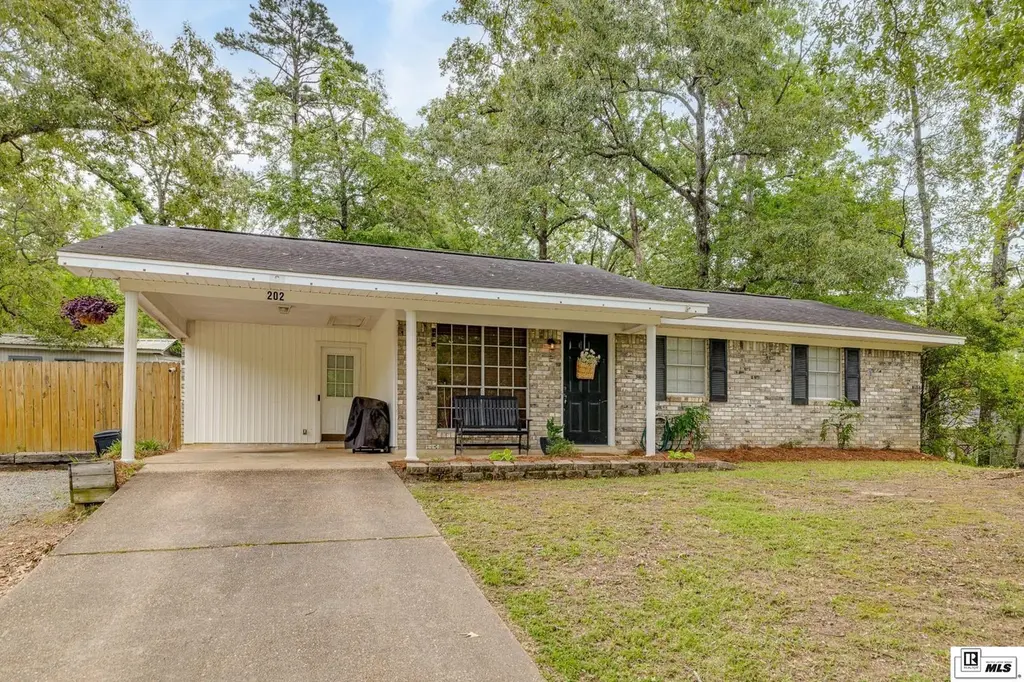 202 Forty Oaks Farm Rd