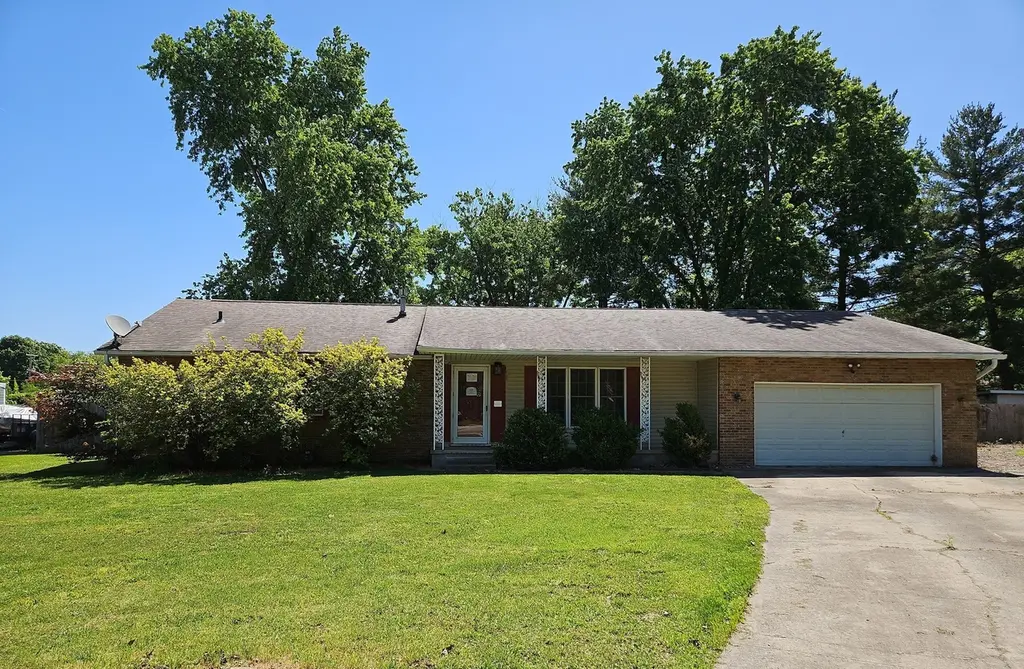 142 Fielder Dr