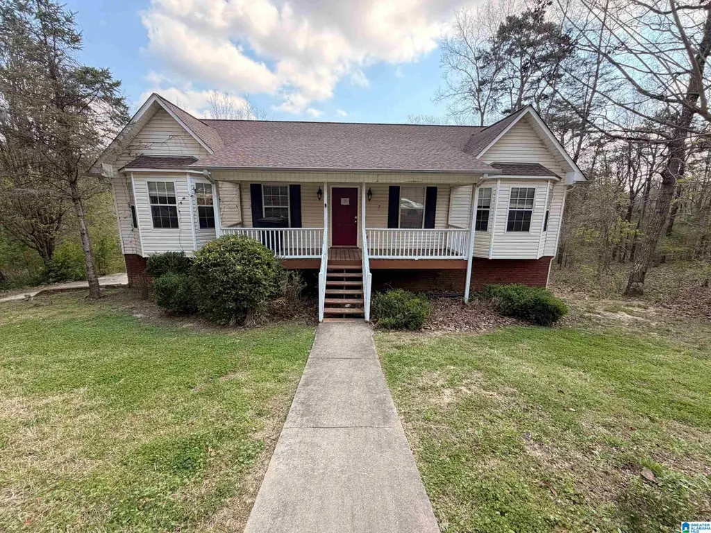 102 Lakeview Dr