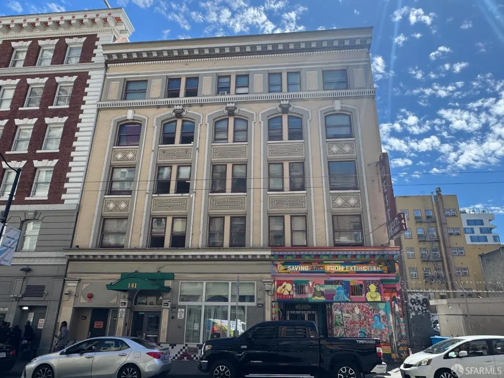 141 Eddy St