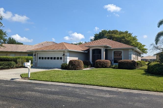 6876 Lone Oak Blvd