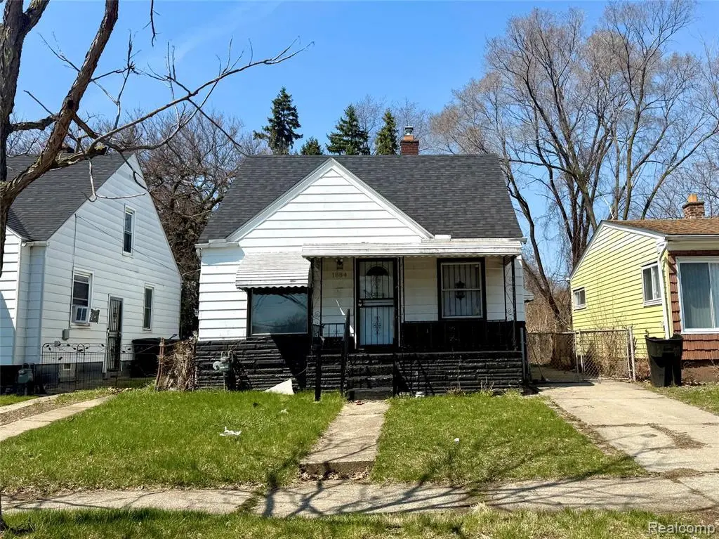 1884 S Ethel St