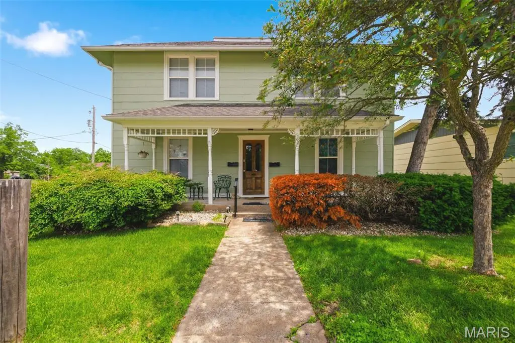 502 S Linn Ave