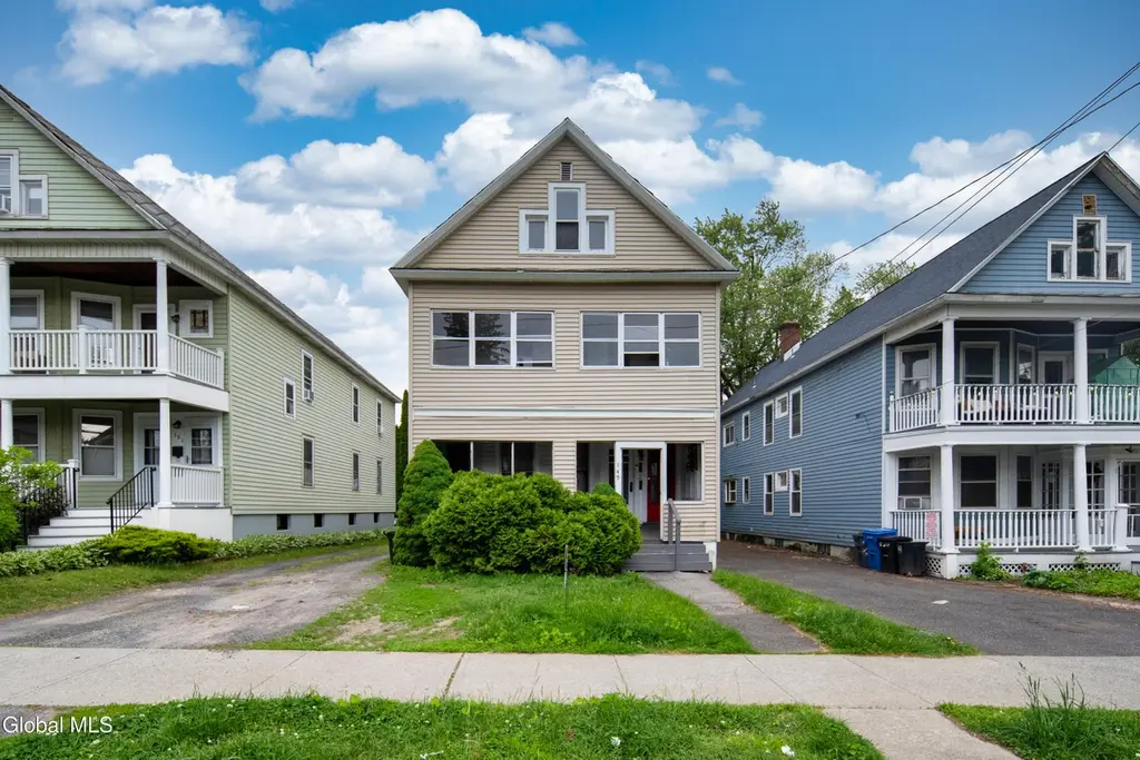 149 Homestead Ave