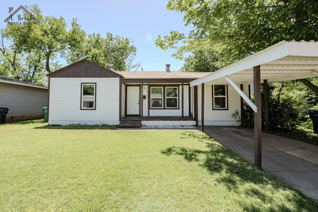 2407 Wedgewood Ave