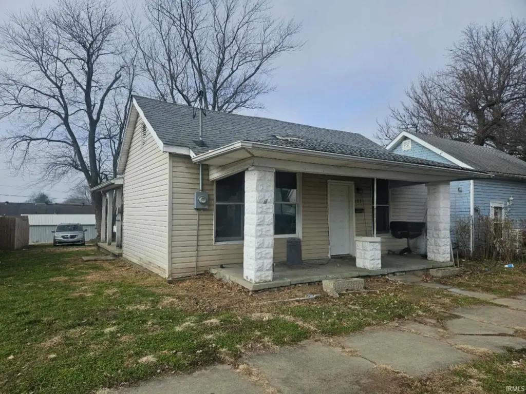103 NE 15th St