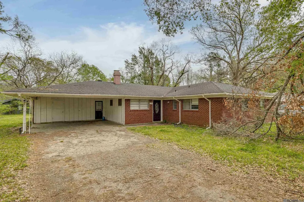 122 Westchester Dr
