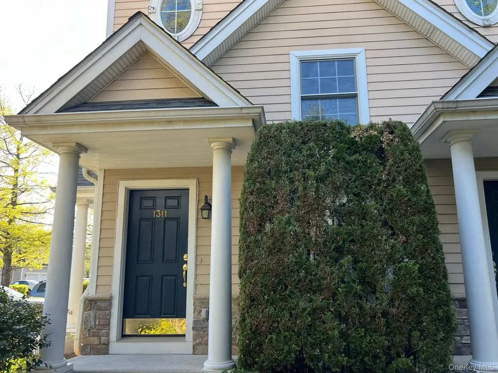 1311 Half Moon Bay Dr