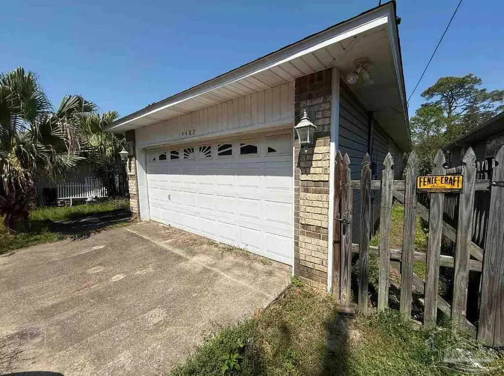 14482 Innerarity Pt Rd