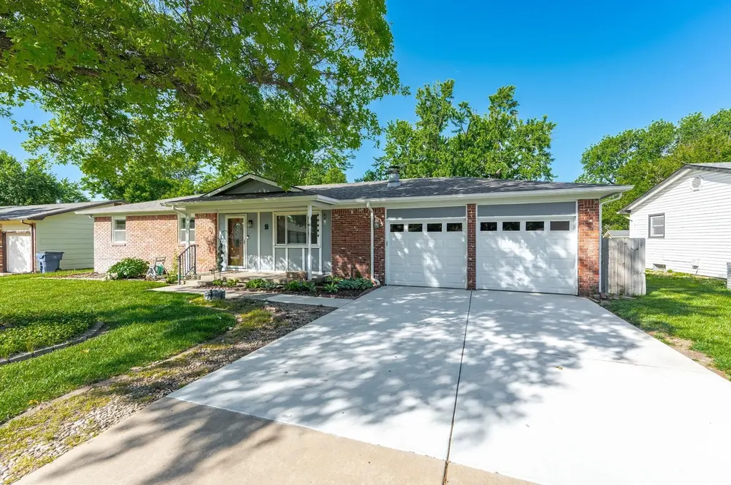 9 Argon Dr