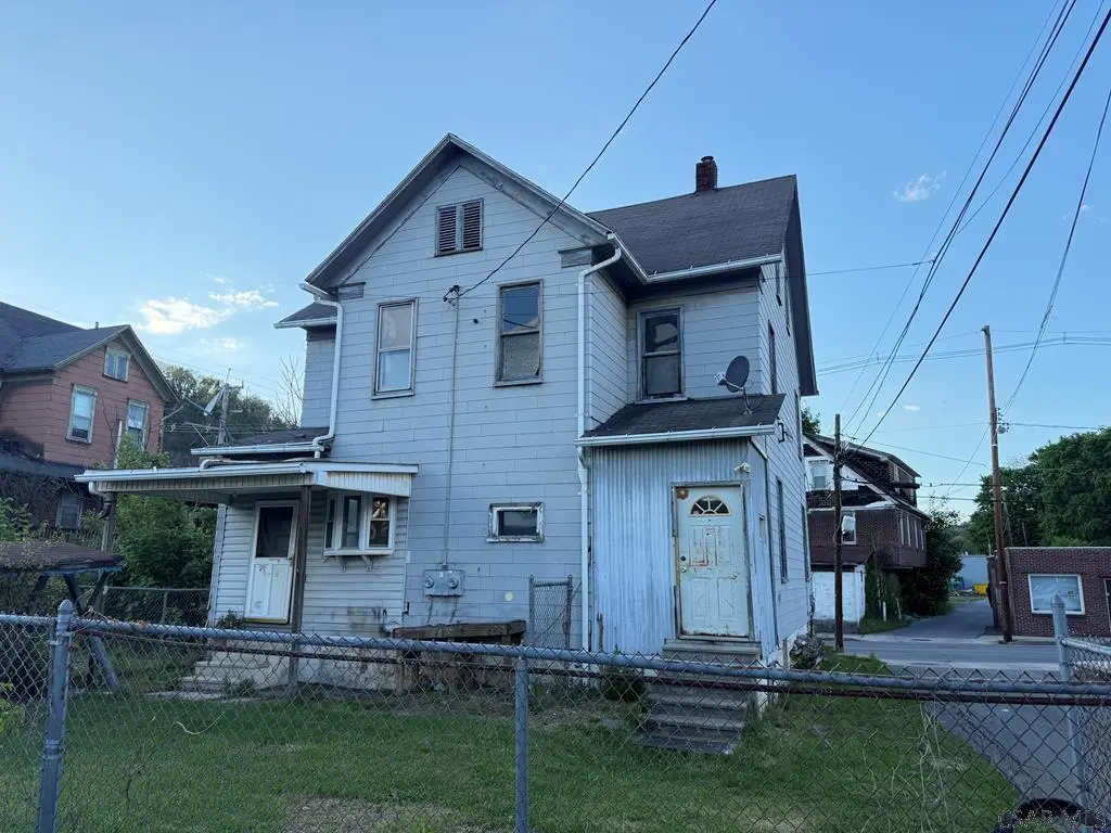 106-108 Messenger St