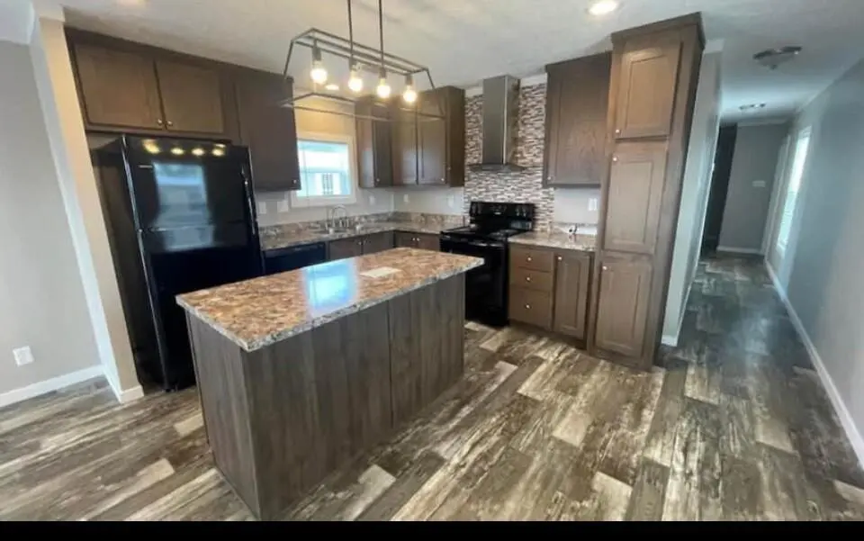 199 Flamingo Ave