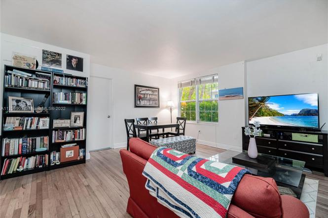 932 7th St Unit 932A