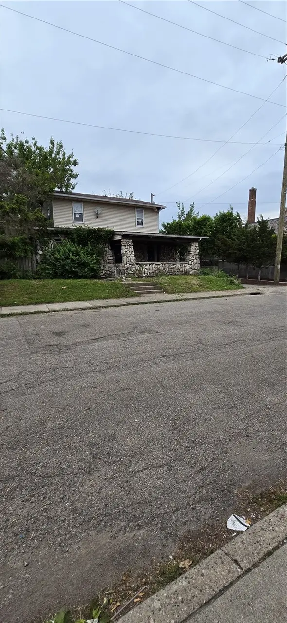 215 Edmund St
