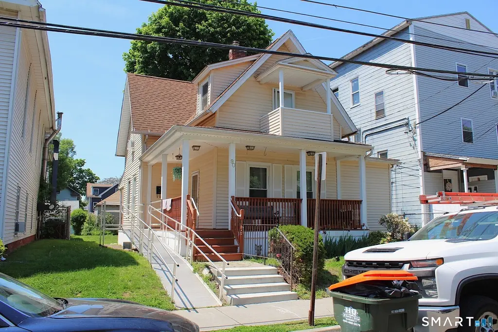 90 Franklin St