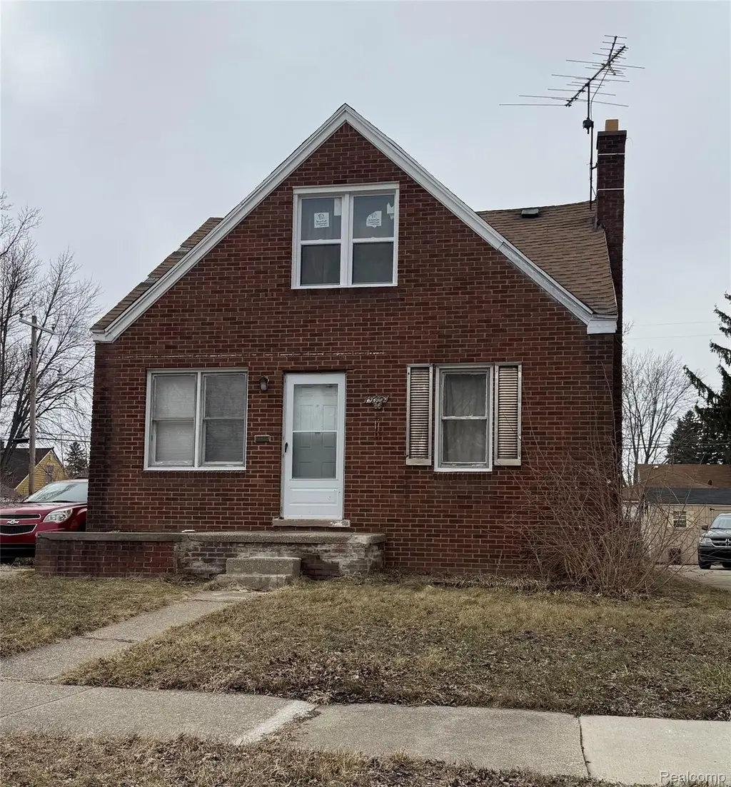 19697 Carrie St