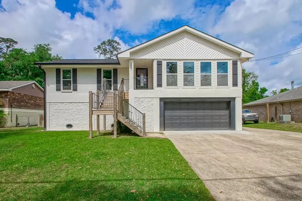 2967 Palm Dr