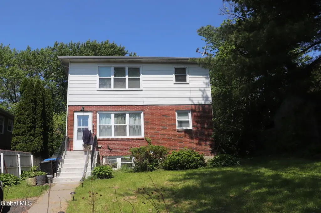 12 Limerick Dr